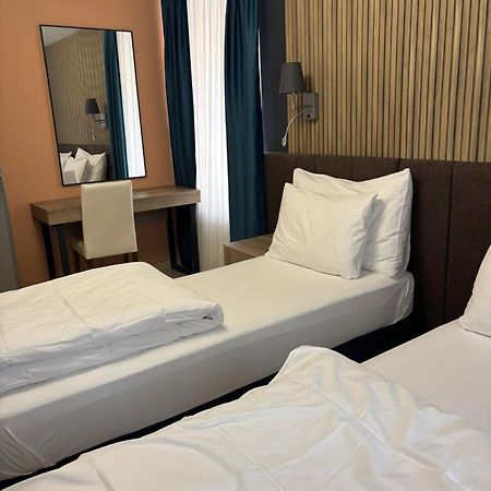 Nani City Hotel Zurich Exterior photo